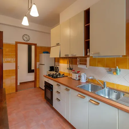 Rooma Domus Parioli - 1 Stop From Center Apartamento *